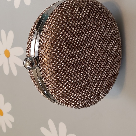 Nordstrom Elegant Tan Color Clutch Bag - Picture 3 of 5